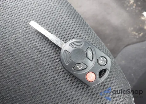 2014 Ford Focus Se z USA, uszkodzony, nr VIN 1FADP3K24EL267148